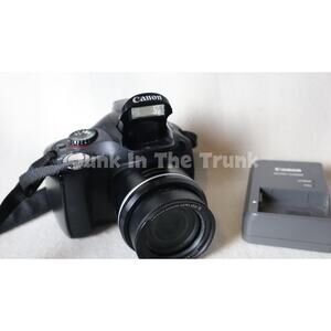 Canon SX30is Digital Camera and Charger